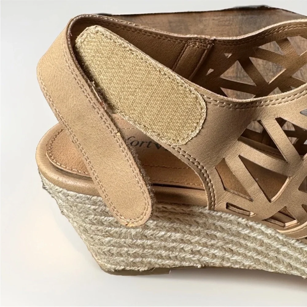 (9W) Comfortview Beige Cutout Wedge Sandals Espadrille